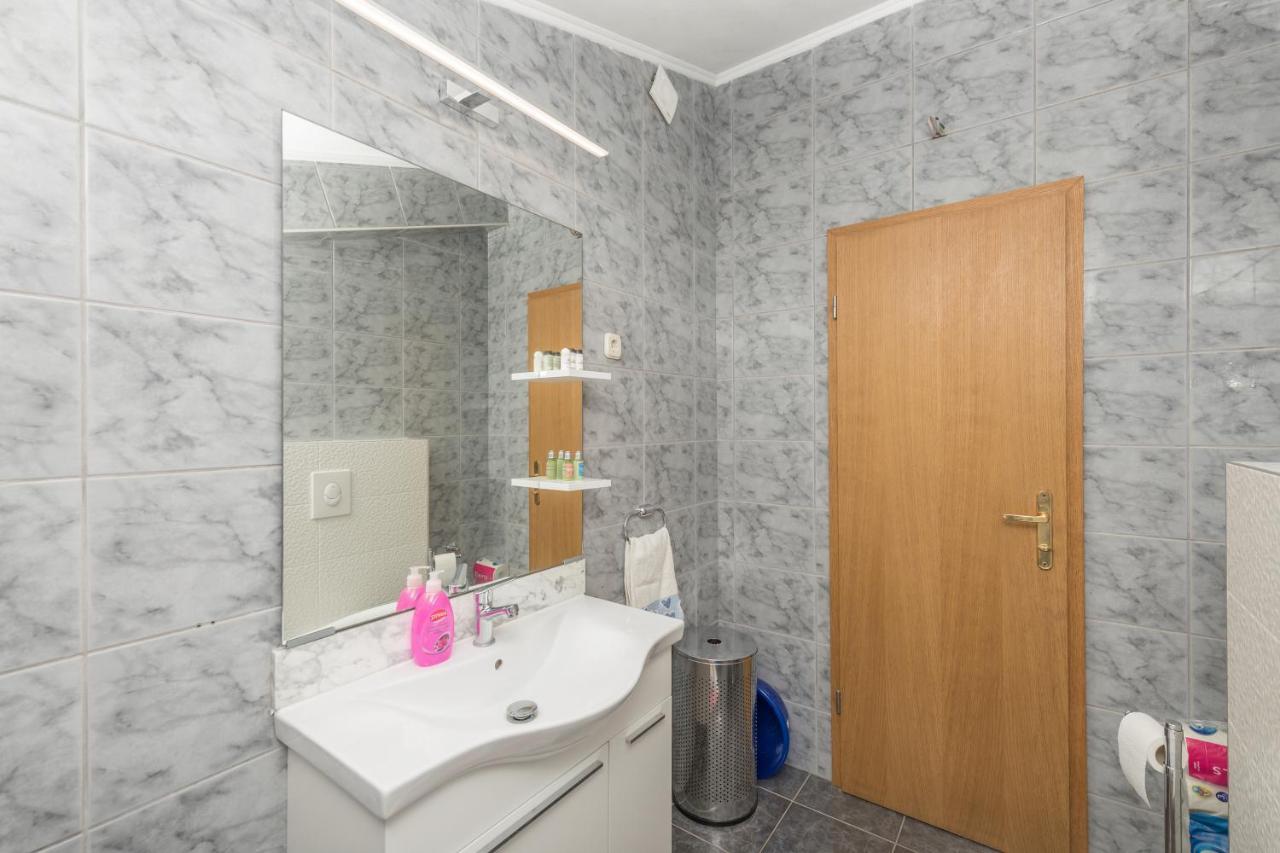 Apartments Zoka Makarska Eksteriør bilde