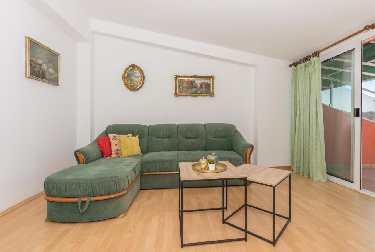 Apartments Zoka Makarska Eksteriør bilde
